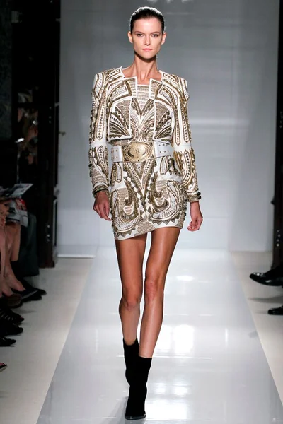 Look 2